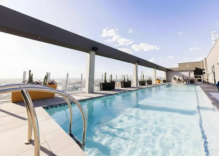 Boulevard Downtown Highrise Stu Sky Pool Parking Gym 05 Phoenix
